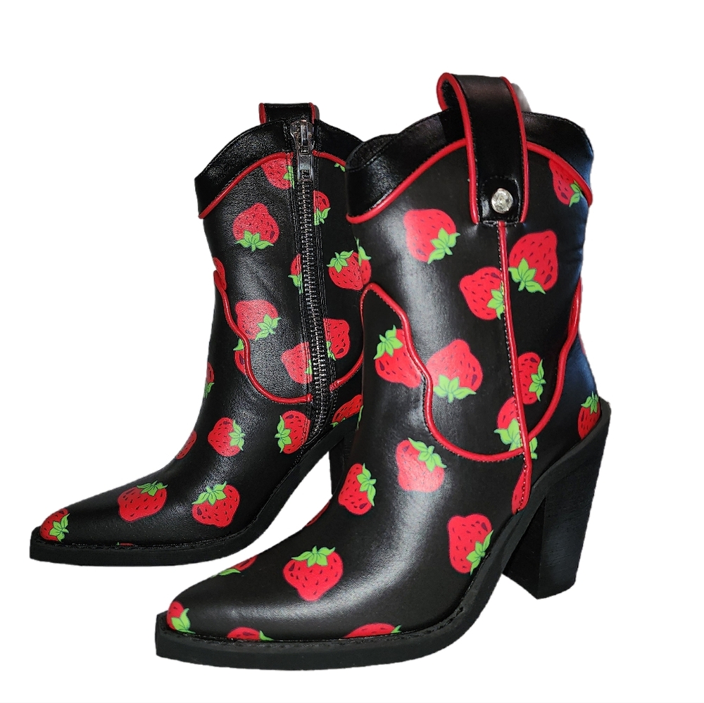 NWOT Dolls Kill Strawberry Shortcake Printed Western Cowboy Boots size 5